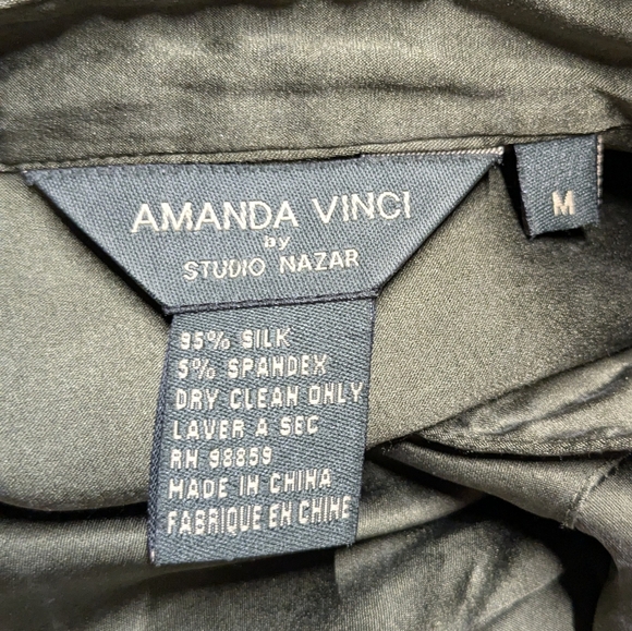 Women's (Juniors) Amanda Vinci Blouse - Picture 3 of 3